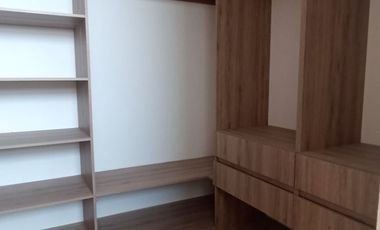 CASA EN VENTA EN CLUB DE GOLF LA LOMA CON ROOF GARDEN Y JACUZZI