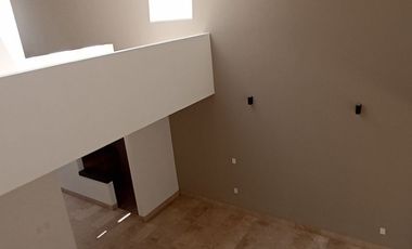 CASA EN VENTA EN CLUB DE GOLF LA LOMA CON ROOF GARDEN Y JACUZZI