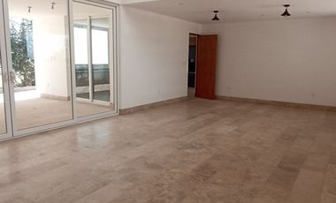 CASA EN VENTA EN CLUB DE GOLF LA LOMA CON ROOF GARDEN Y JACUZZI