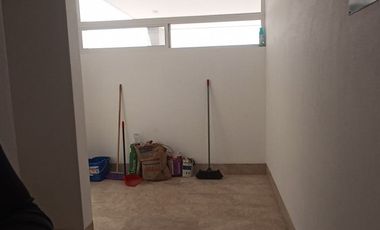 CASA EN VENTA EN CLUB DE GOLF LA LOMA CON ROOF GARDEN Y JACUZZI