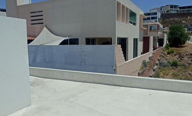 CASA EN VENTA EN CLUB DE GOLF LA LOMA CON ROOF GARDEN Y JACUZZI