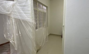 Se renta Local comercial en Vicente Sta. María casi esquina con Antonio Alzate.