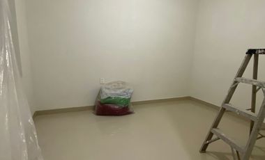 Se renta Local comercial en Vicente Sta. María casi esquina con Antonio Alzate.