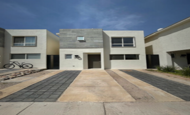 CASA DE ENTREGA INMEDIATA EN CIRCUITO BAIKAL, FRACCIONAMIENTO ALLEZA BOREAL, CHIHUAHUA
