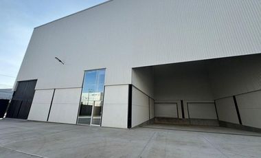 Naves Industriales en Parque Cerrado con caseta de vigilancia Sanctorum