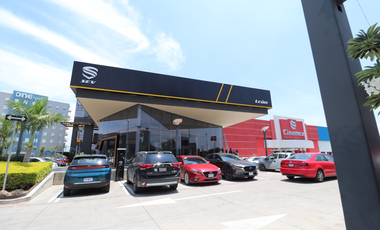 LOCAL EN RENTA PLAZA FORUM CENTER, BLVD. MARIANO ESCOBEDO