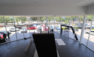 LOCAL EN RENTA PLAZA FORUM CENTER, BLVD. MARIANO ESCOBEDO