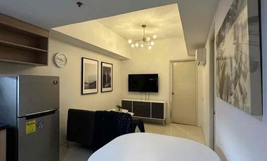 For Rent Fully Furnished 1Br Unit at Salcedo Square Makati