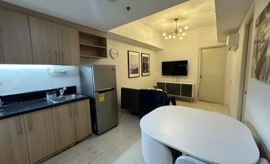 For Rent Fully Furnished 1Br Unit at Salcedo Square Makati