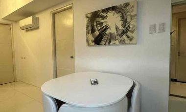 For Rent Fully Furnished 1Br Unit at Salcedo Square Makati