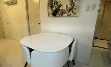 For Rent Fully Furnished 1Br Unit at Salcedo Square Makati