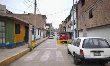 VENDO TERRENO  VILLA EL SALVADOR / AREA 95 M2 / USD 62,000 DOLARES / SECTOR 9  GRUPO 3, RUTA “D”.