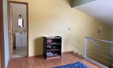 CASA EN VENTA EN SANTA CRUZ BUENAVISTA, A 2 MINUTOS DE ZAVALETA Y DE LAS ÁNIMAS,  2 RECÁMARAS CON OPCIÓN A TERCERA, PUEBLA