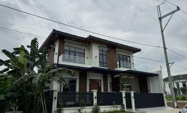 Casa Milan Quezon City Home for Sale | 2-Storey 4BR with Pool & Den   - Gio
