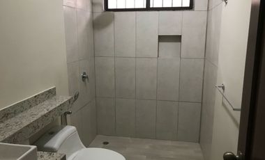 Alquilo amplio departamento Samborondon primeros kilometros planta baja