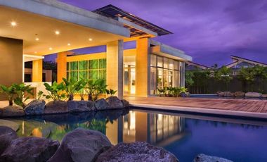 For sale Condominium penthouse Bi-level Ready for occupancy RFO in Valle Verde along c5 Arcovia