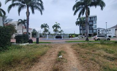 En venta terreno de oportunidad en Urbanización Mónaco, Isla Mocoli, Via a Samborondon