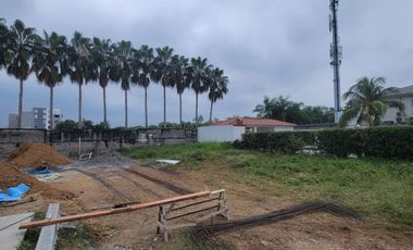 En venta terreno de oportunidad en Urbanización Mónaco, Isla Mocoli, Via a Samborondon
