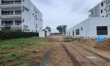 En venta terreno de oportunidad en Urbanización Mónaco, Isla Mocoli, Via a Samborondon