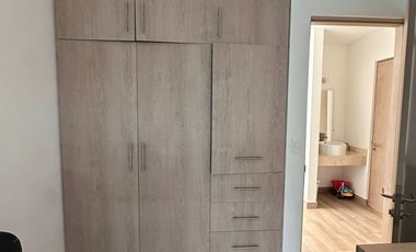 CASA CON ESTUDIO EN PLANTA BAJA EN ZAKIA