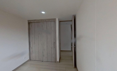 VENTA DE APARTAMENTO SABANETA PARTE BAJA CERCA A AL METRO CON PARQUEADERO