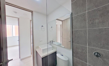 VENTA DE APARTAMENTO SABANETA PARTE BAJA CERCA A AL METRO CON PARQUEADERO