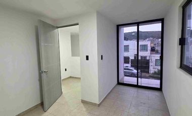 Casa nueva en esquina en venta, de dos pisos, en Carboneras, Mineral de la Reforma, Hidalgo.