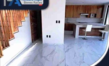 Casa amplia con acabados de lujo