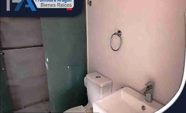 Casa amplia con acabados de lujo