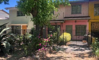 Se vende casa en Población Costanera
