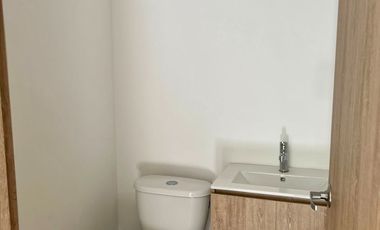 SE VENDE CASA - VIA AEROPUERTO EL EDEN