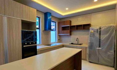 For Sale: Brand New Modern 3-Storey House in BF Homes Parañaque