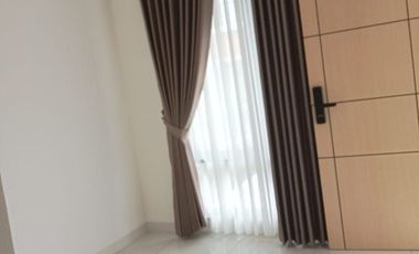 Rumah Dijual Bagus 2 Lantai Dekat Stasiun Cibinong Bogor, Jual Murah