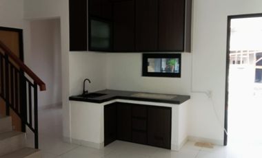 Rumah Dijual Bagus 2 Lantai Dekat Stasiun Cibinong Bogor, Jual Murah