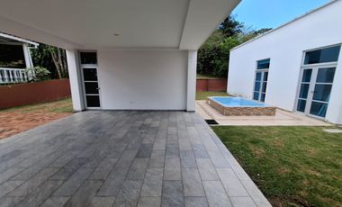 SE VENDE CASA CAMPESTRE EN YOPAL