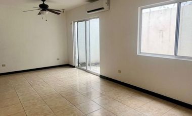 Casa Venta Cumbres Providencia Monterrey Frente a Parque