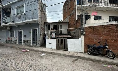 Propiedad en venta, 4 unidades rentables,  Col. 5 de diciembre Puerta Vallarta, Jal.