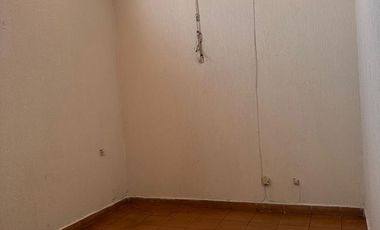 Oficina o Consultorio con 4 espacios en Renta Av Lázaro Cárdenas L401