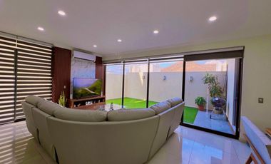 CASA EN VENTA EN SENDEROS DE MONTEVERDE 40 COTO 3 LAS FLORES