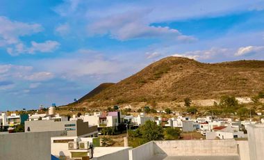 CASA EN VENTA EN SENDEROS DE MONTEVERDE 40 COTO 3 LAS FLORES