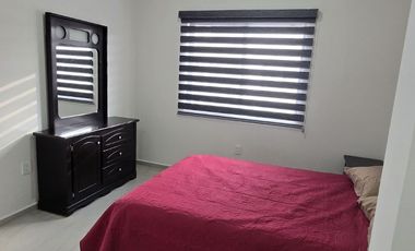 RENTA CASA AMUEBLADA CONDOMINIO HACIENDA DE LA LUZ QRO.
