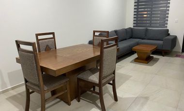 RENTA CASA AMUEBLADA CONDOMINIO HACIENDA DE LA LUZ QRO.