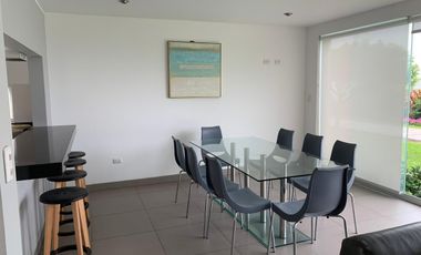 LINDA CASA DE PLAYA EN EL EXCLUSIVO CONDOMINIO CALA DEL MAR- ASIA/4 HAB/ 3 BAÑOS COMPLETOS/2 COCHERAS/2DA FILA Esta linda casa de playa con increíble