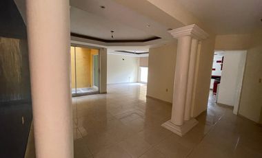 VENDO CASA EN BOCA DEL RIO, CERCA DEL MAR, Y DE PLAZAS