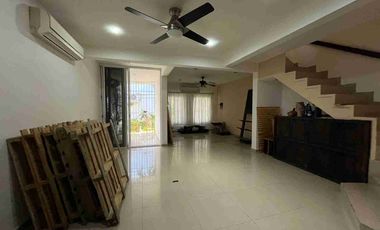 VENDO Y RENTO CASA EN AV LA LUNA
