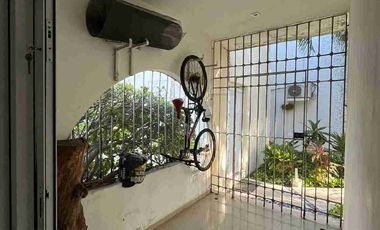 VENDO Y RENTO CASA EN AV LA LUNA