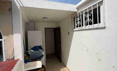 VENDO Y RENTO CASA EN AV LA LUNA