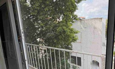 VENDO Y RENTO CASA EN AV LA LUNA