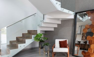 Casa en venta. Fracc. Real Campestre, Zona Country Villahermosa, Tabasco.