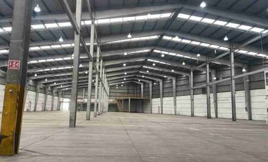 NAVE AAA EN RENTA DENTRO DEL PARQUE INDUSTRIAL,   4,000 METROS CUADRADOS TECHADOS, OFICINAS PARA 50 PERSONAS, 8 BAÑOS PARA MUJERES, 6 BAÑOS PARA HOMBRES, ANDEN DE CARGA Y DESCARGA PATIO DE MANIOBRAS AMPLIO,TRANSFORMADOR 112.5KVA,  A 5 MINUTOS DE PLANTA ARMADORA VW